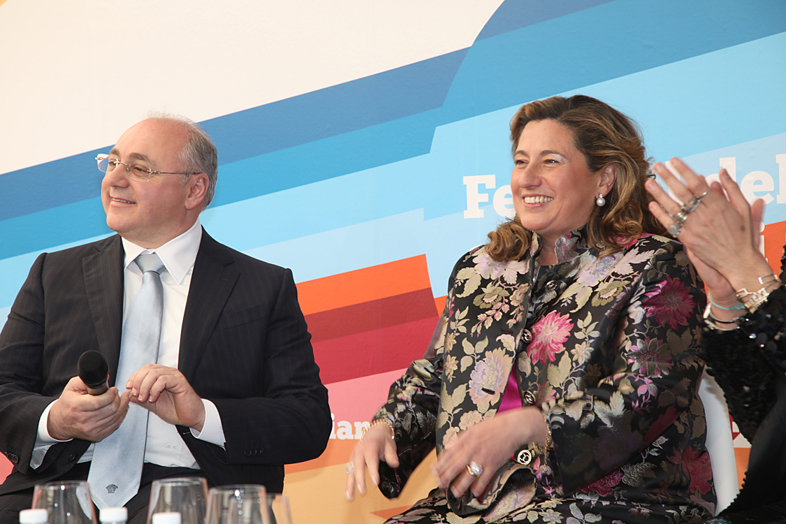 Festival della TV e dei Nuovi Media 2019_252.jpg - Real Time, la Tv delle meraviglie Un  racconto di storie e persone reali con contenuti attuali e uno stile innovativo in costante evoluzione,  ci porta con i suoi protagonisti nel mondo meraviglioso di due programmi divenuti ormai cult:  “Il Castello delle cerimonie” e “Il Salone delle Meraviglie”.Federico Lauri, Imma Polese, Gesualdo Vercio con Alessandra Comazzi.